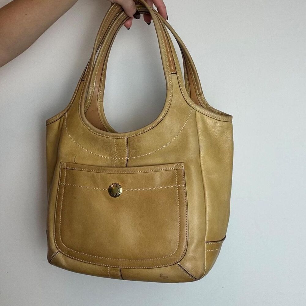 Coach Women's Tan and Gold Bag
